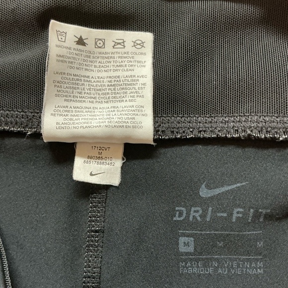 NIKE DRI-FIT Women’s Black Leggings with Moisture-Wicking Fabric Sz M - Picture 8 of 13